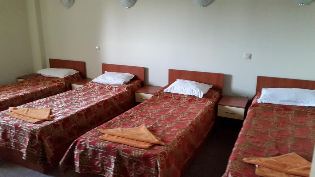 Complex Europa L.G Motel Ploieşti Kamer foto