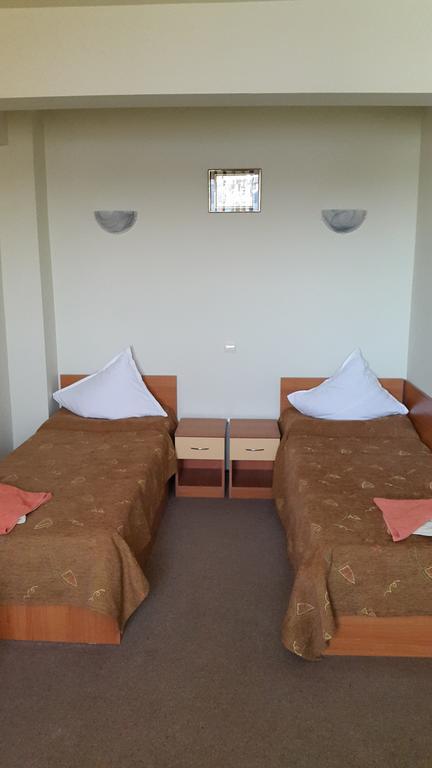 Complex Europa L.G Motel Ploieşti Kamer foto