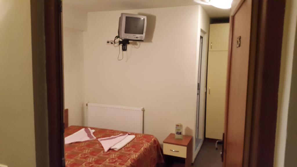 Complex Europa L.G Motel Ploieşti Kamer foto